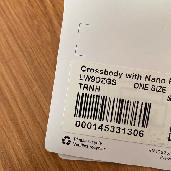 ❤️ Lululemon Crossbody with Nano Pouch 2L Trench NWT - Picture 8 of 16